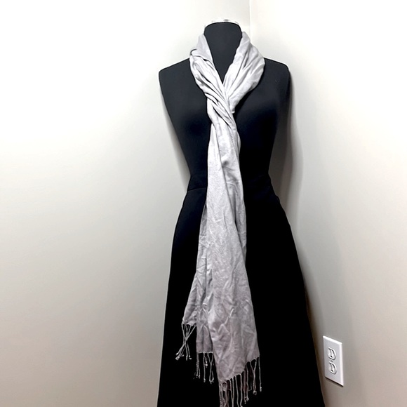 Nwot grey scarf with fringe ends! - Picture 2 of 2